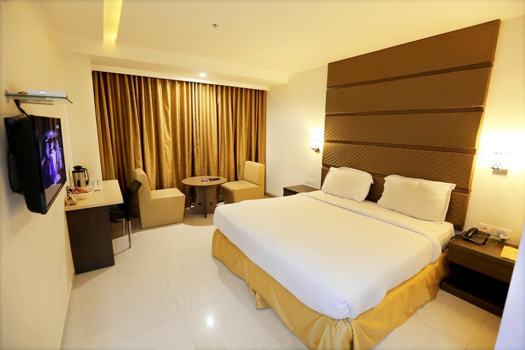 Hotel Sitara Grand Miyapur Hyderabad Room photo
