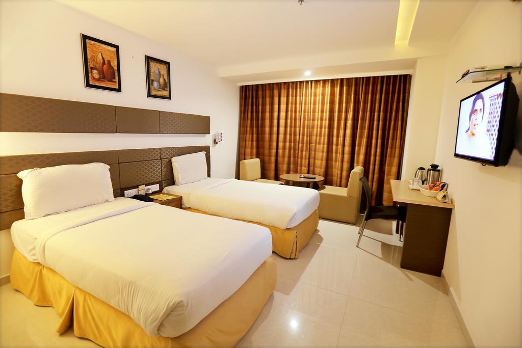 Hotel Sitara Grand Miyapur Hyderabad Room photo