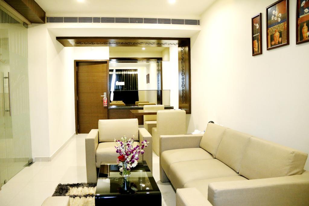 Hotel Sitara Grand Miyapur Hyderabad Exterior photo