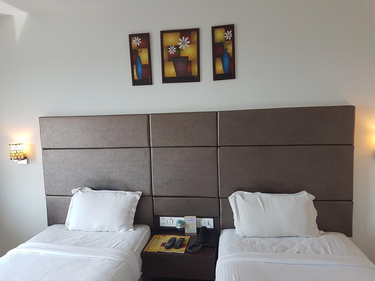 Hotel Sitara Grand Miyapur Hyderabad Exterior photo
